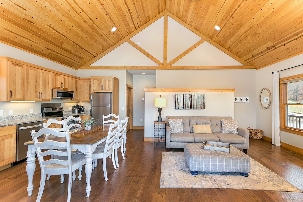 Crab Orchard, TN Eden Ridge Retreat Center SELF BOOK 